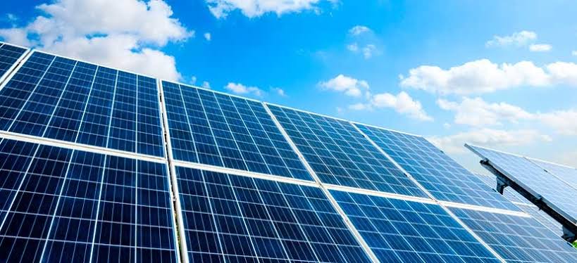 Brasil Avança na Energia Solar com Investimentos Bilionários